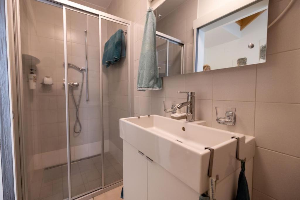 Camera Con Bagno Privato E Giardino Brione sopra Minusio Dış mekan fotoğraf